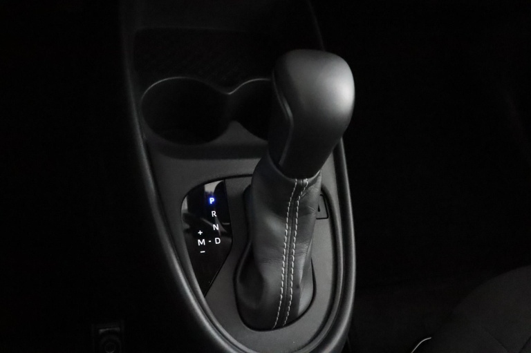 Toyota Aygo X - 1.0 VVT-i S-CVT first 27