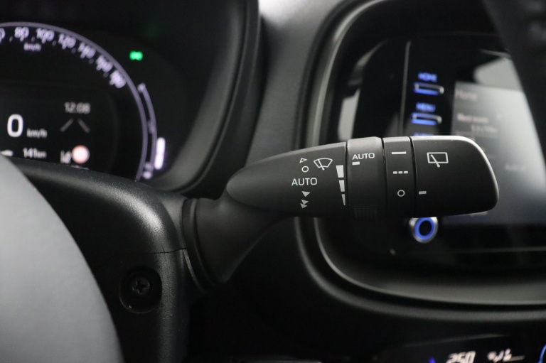 Toyota Aygo X - 1.0 VVT-i S-CVT first 31