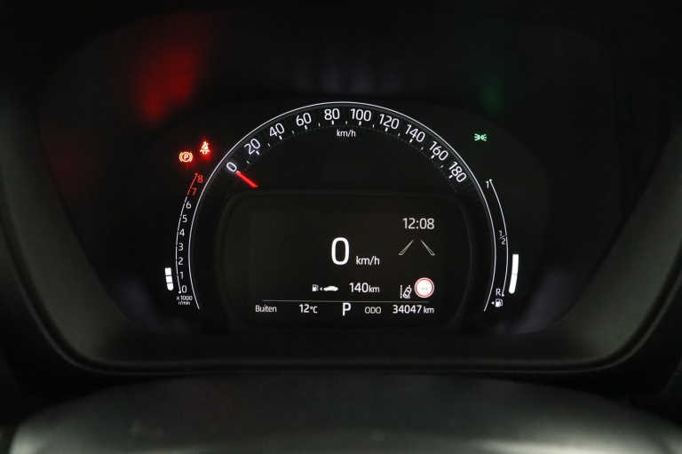 Toyota Aygo X - 1.0 VVT-i S-CVT first 6