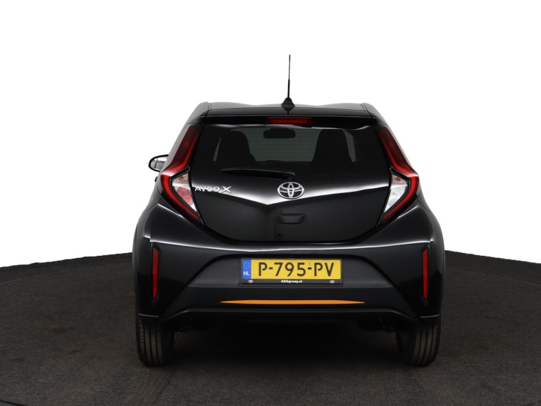 Toyota Aygo X - 1.0 VVT-i S-CVT first 61