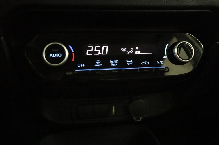 Toyota Aygo X - 1.0 VVT-i S-CVT first 7