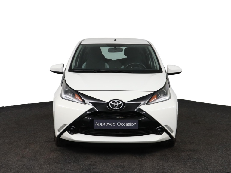 Toyota Aygo - 1.0 VVT-i x-play 16