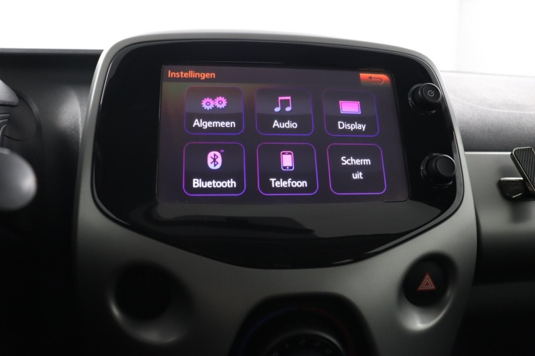 Toyota Aygo - 1.0 VVT-i x-play 48