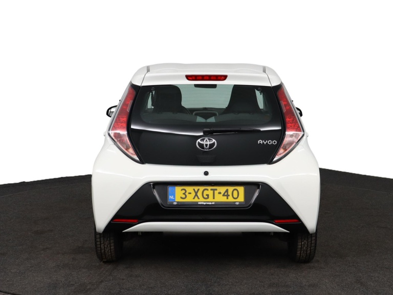 Toyota Aygo - 1.0 VVT-i x-play 59