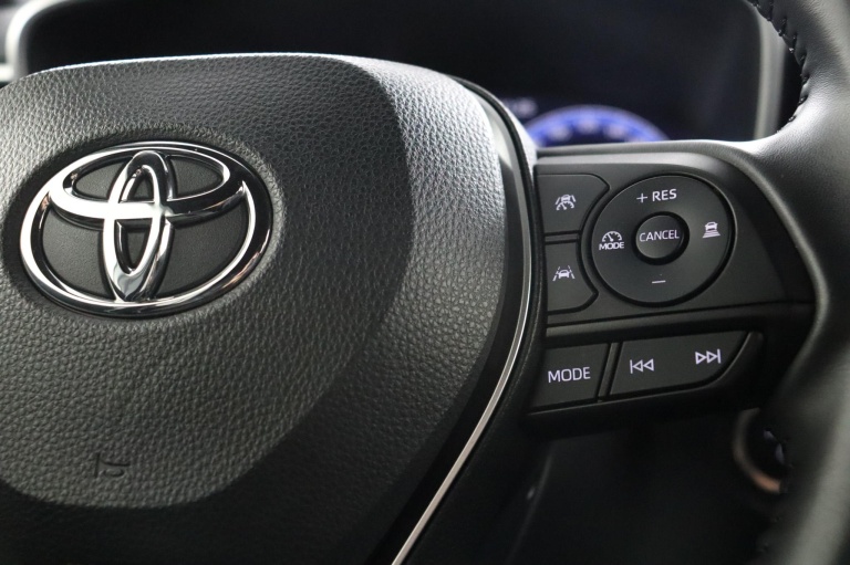 Toyota Corolla Cross - Hybrid 140 Dynamic 21