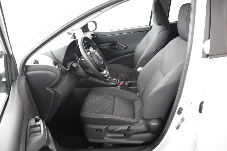 Toyota Yaris - 1.5 Hybrid 115 First Edition 17