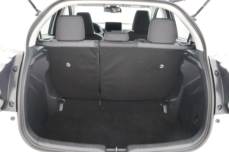 Toyota Yaris - 1.5 Hybrid 115 First Edition 24