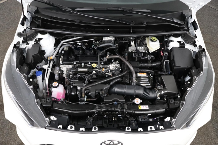 Toyota Yaris - 1.5 Hybrid 115 First Edition 34
