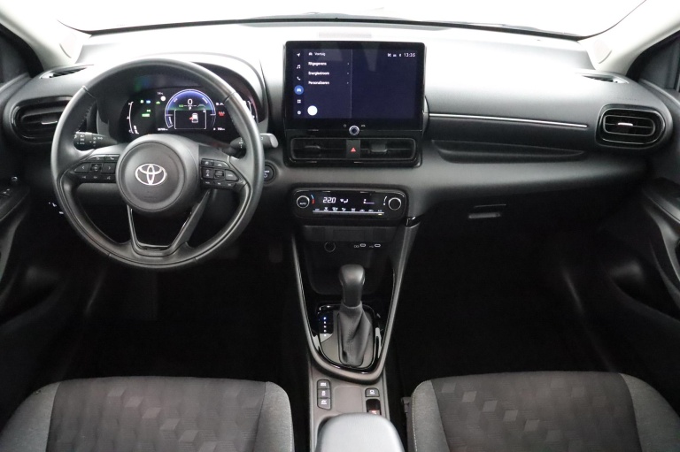 Toyota Yaris - 1.5 Hybrid 115 First Edition 4