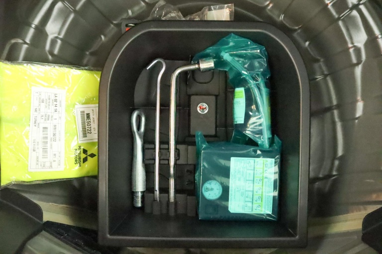 Mitsubishi Space Star - 1.2 Connect Pro 34