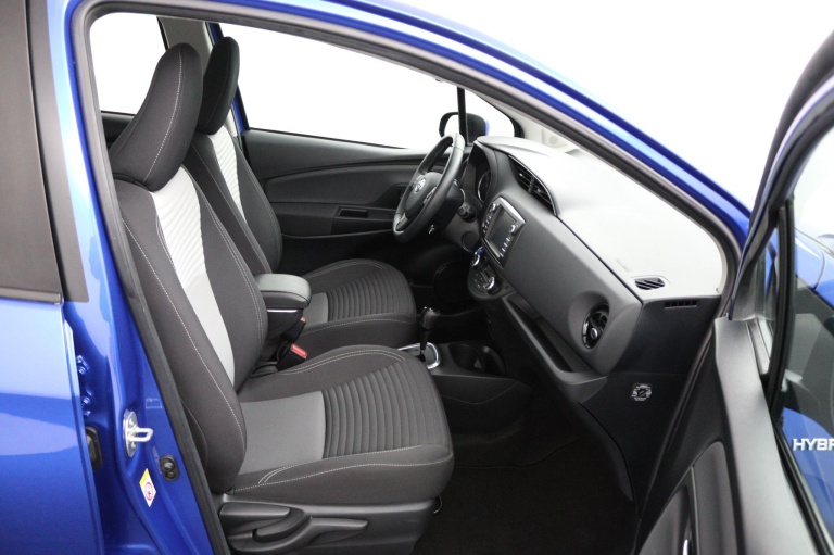 Toyota Yaris - 1.5 Hybrid Design 22