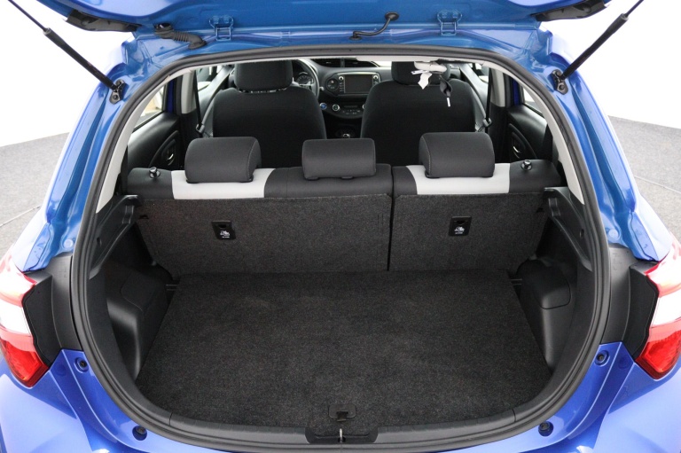 Toyota Yaris - 1.5 Hybrid Design 24