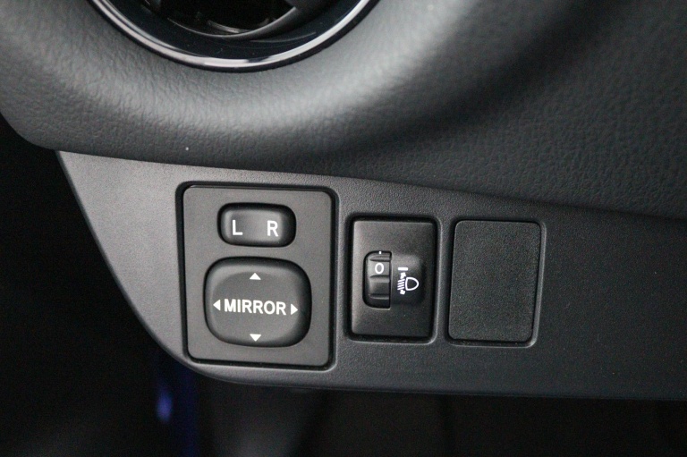 Toyota Yaris - 1.5 Hybrid Design 30