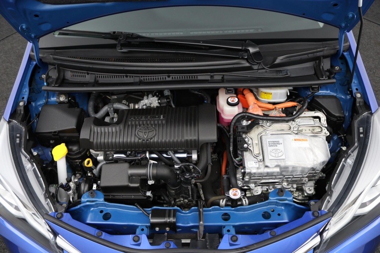Toyota Yaris - 1.5 Hybrid Design 36