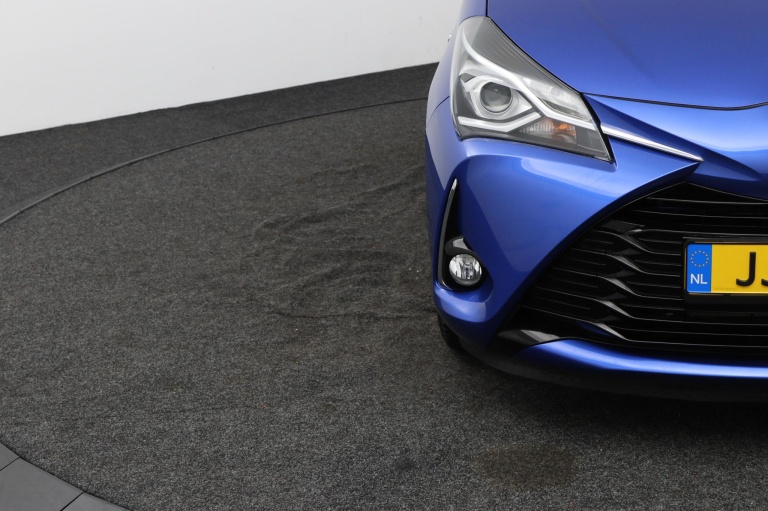 Toyota Yaris - 1.5 Hybrid Design 37