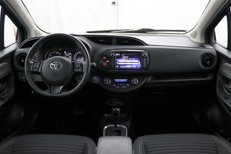 Toyota Yaris - 1.5 Hybrid Design 4