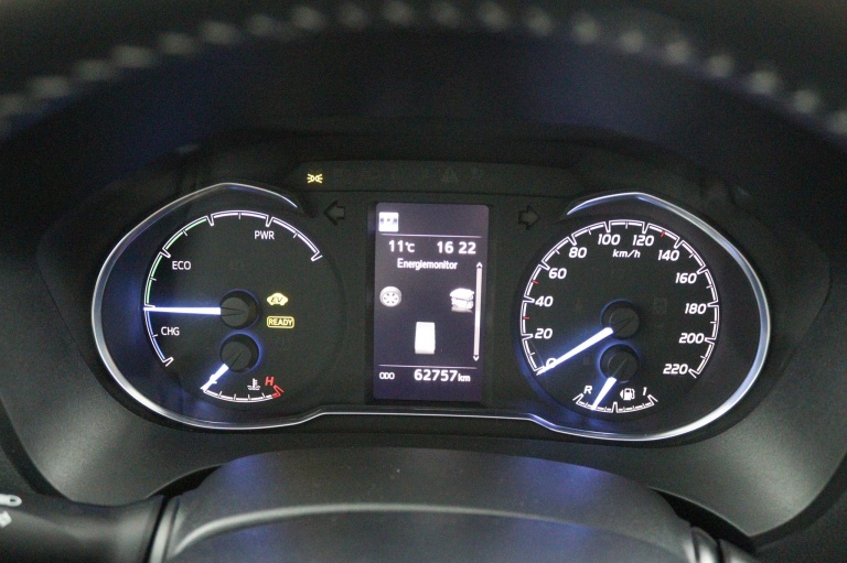 Toyota Yaris - 1.5 Hybrid Design 6