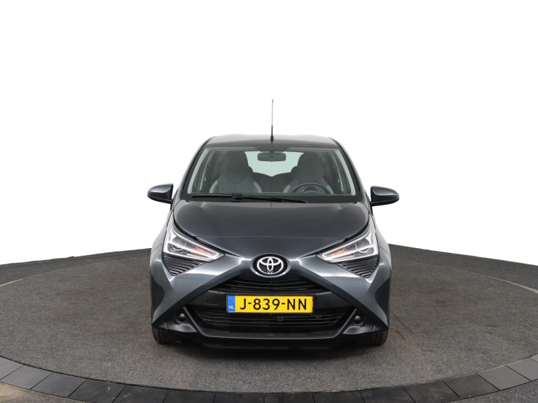 Toyota Aygo - 1.0 VVT-i x-play 16