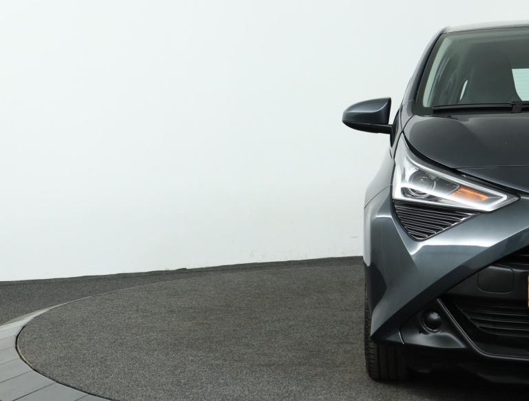 Toyota Aygo - 1.0 VVT-i x-play 36