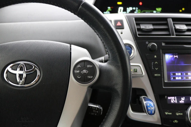 Toyota Prius Wagon - 1.8 Aspiration 21