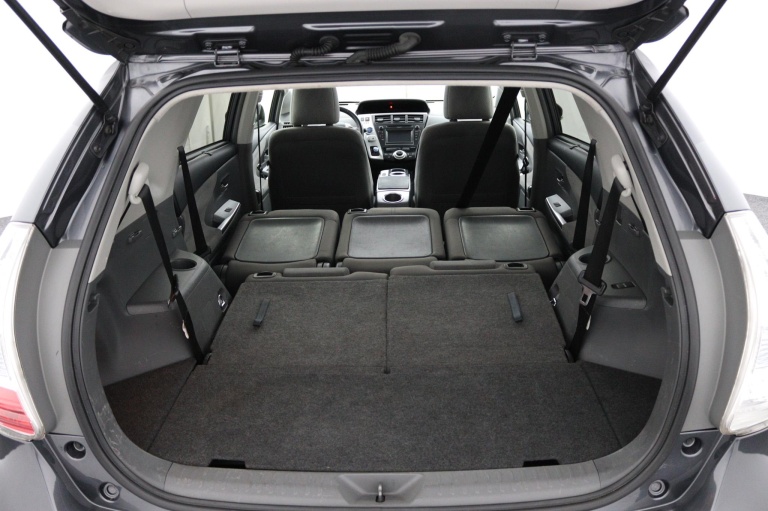 Toyota Prius Wagon - 1.8 Aspiration 28