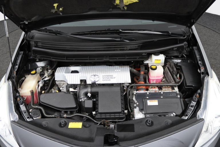 Toyota Prius Wagon - 1.8 Aspiration 38