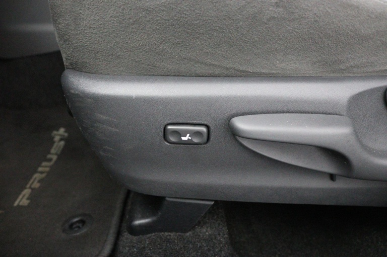 Toyota Prius Wagon - 1.8 Aspiration 41