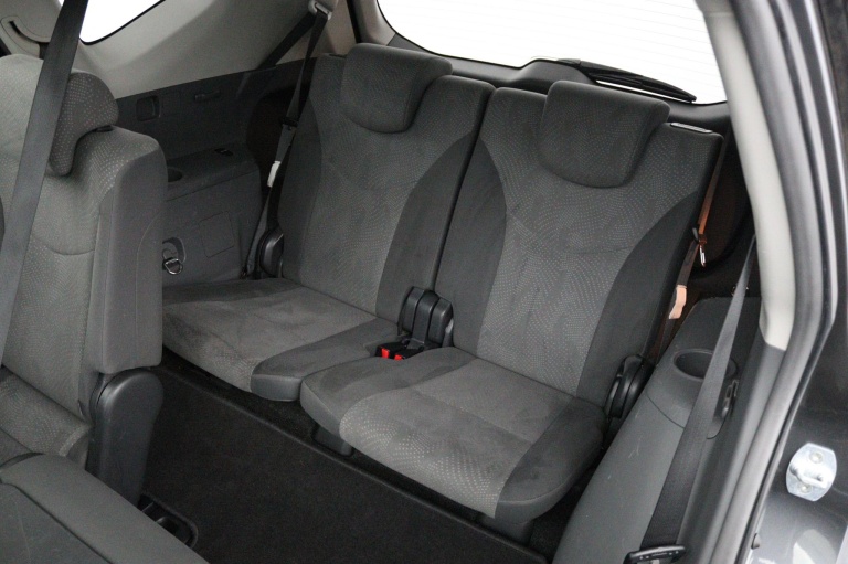 Toyota Prius Wagon - 1.8 Aspiration 43