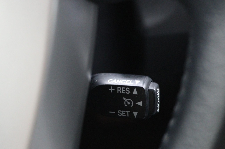 Toyota Prius Wagon - 1.8 Aspiration 44