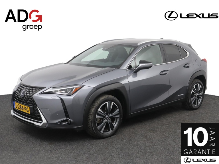 Lexus UX - 250h Preference Line 1