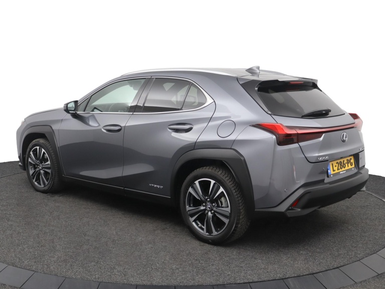 Lexus UX - 250h Preference Line 12