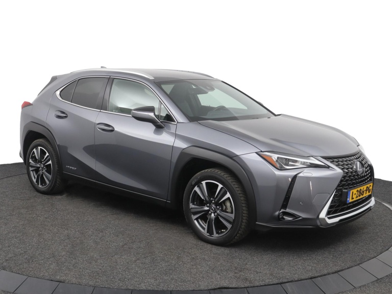 Lexus UX - 250h Preference Line 14