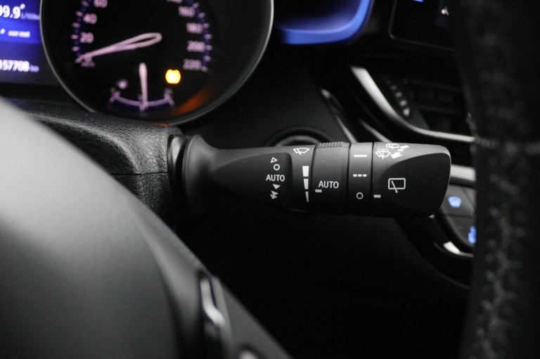 Toyota C-HR - 1.2 Bi-Tone 31