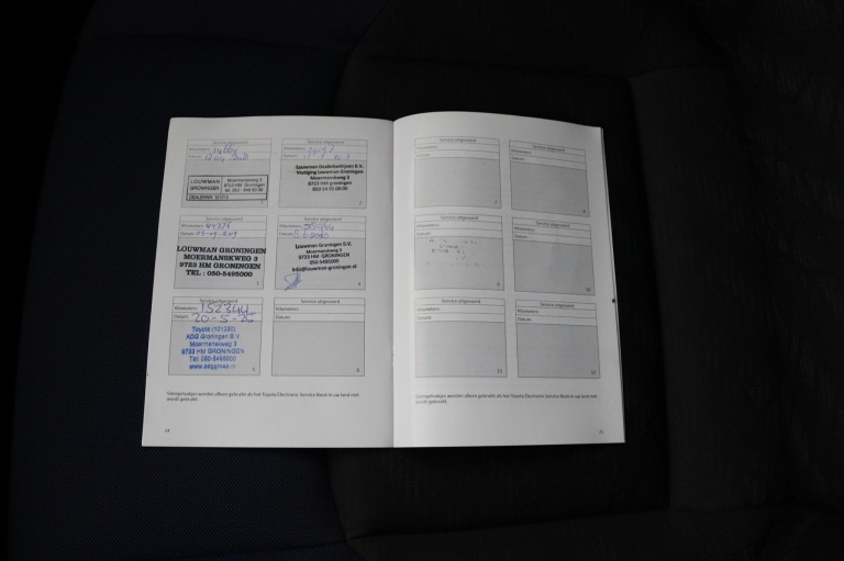 Toyota C-HR - 1.2 Bi-Tone 45