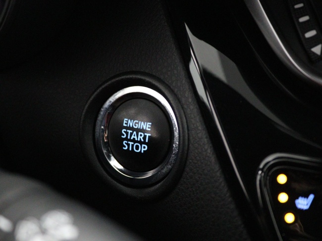 Toyota C-HR - 1.2 Bi-Tone