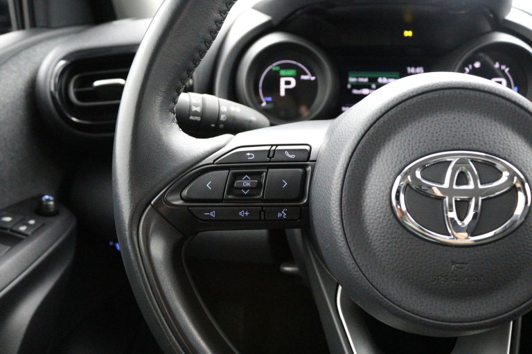 Toyota Yaris - 1.5 Hybrid Dynamic 18