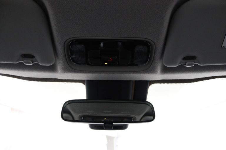 Toyota Yaris - 1.5 Hybrid Dynamic 32