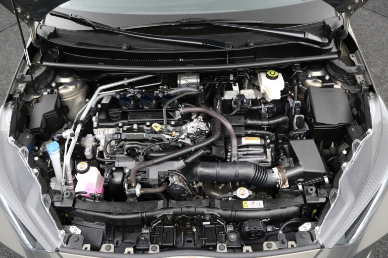 Toyota Yaris - 1.5 Hybrid Dynamic 34