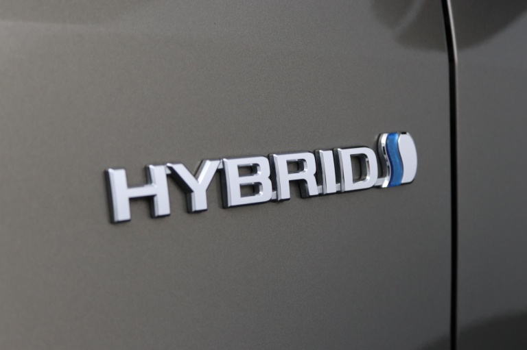 Toyota Yaris - 1.5 Hybrid Dynamic 37