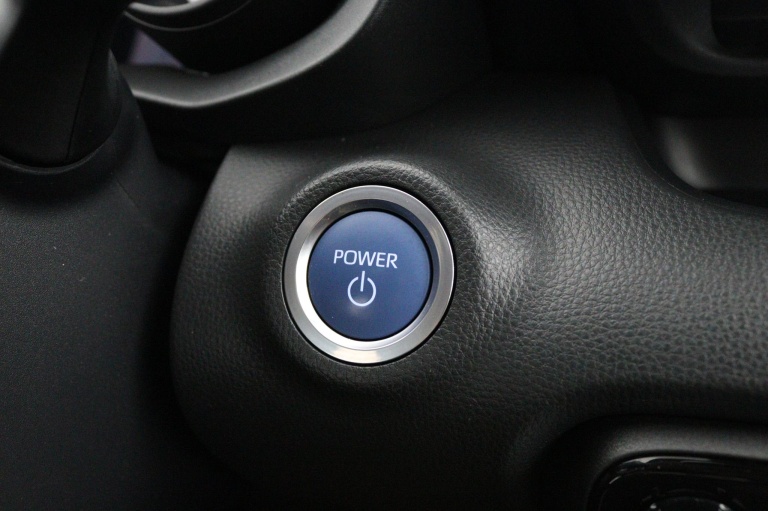 Toyota Yaris - 1.5 Hybrid Dynamic 39