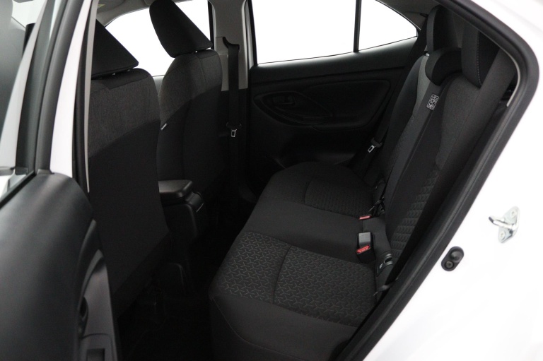 Toyota Yaris Cross - 1.5 VVT-I Benzine 18