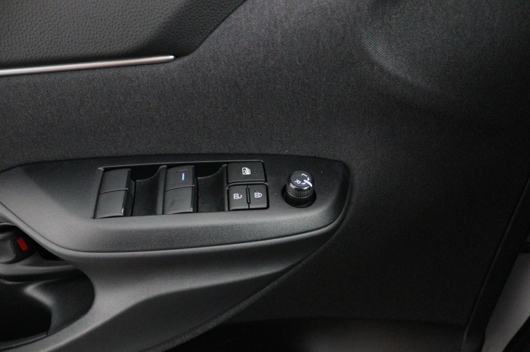 Toyota Yaris Cross - 1.5 VVT-I Benzine 27