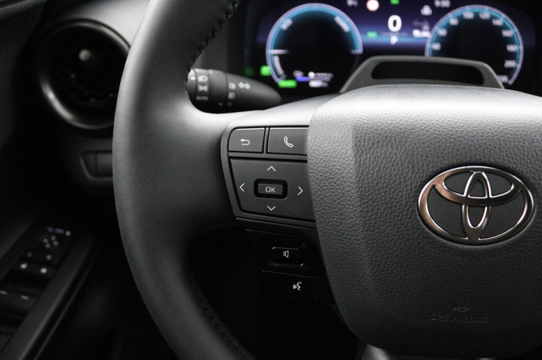 Toyota C-HR - 2.0 Plug-in Hybrid 220 Première Edition 19