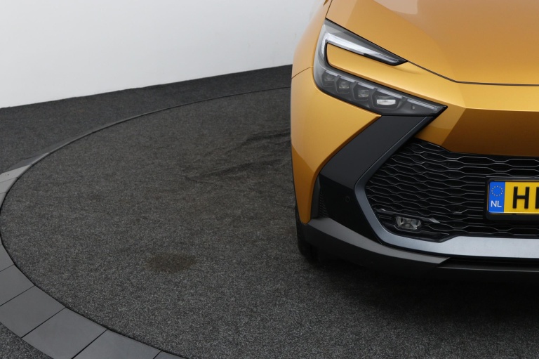 Toyota C-HR - 2.0 Plug-in Hybrid 220 Première Edition 35