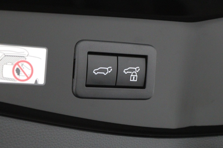 Toyota C-HR - 2.0 Plug-in Hybrid 220 Première Edition 41