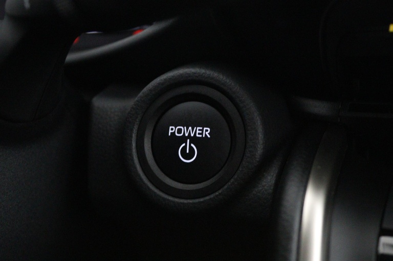 Toyota C-HR - 2.0 Plug-in Hybrid 220 Première Edition 42