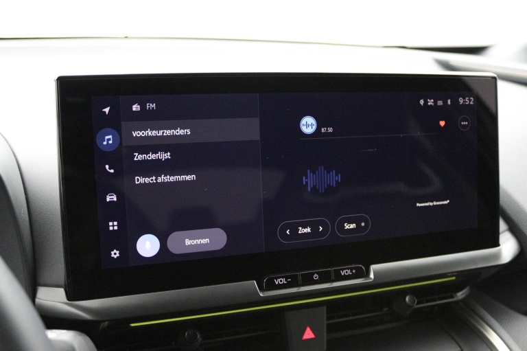 Toyota C-HR - 2.0 Plug-in Hybrid 220 Première Edition 44