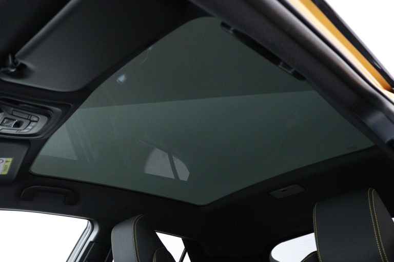 Toyota C-HR - 2.0 Plug-in Hybrid 220 Première Edition 50