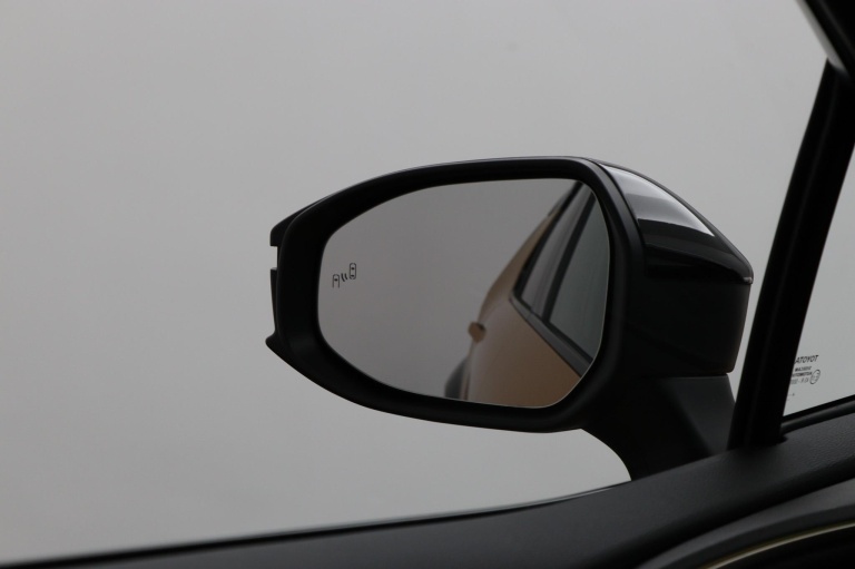 Toyota C-HR - 2.0 Plug-in Hybrid 220 Première Edition 51