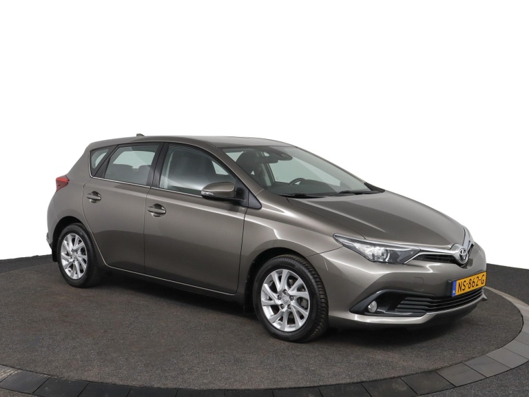 Toyota Auris - 1.2T Aspiration 13